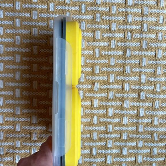 Eco One collapsible lunch box.  Snap lid with utensil pocket.  BPA free. - Picture 6 of 6